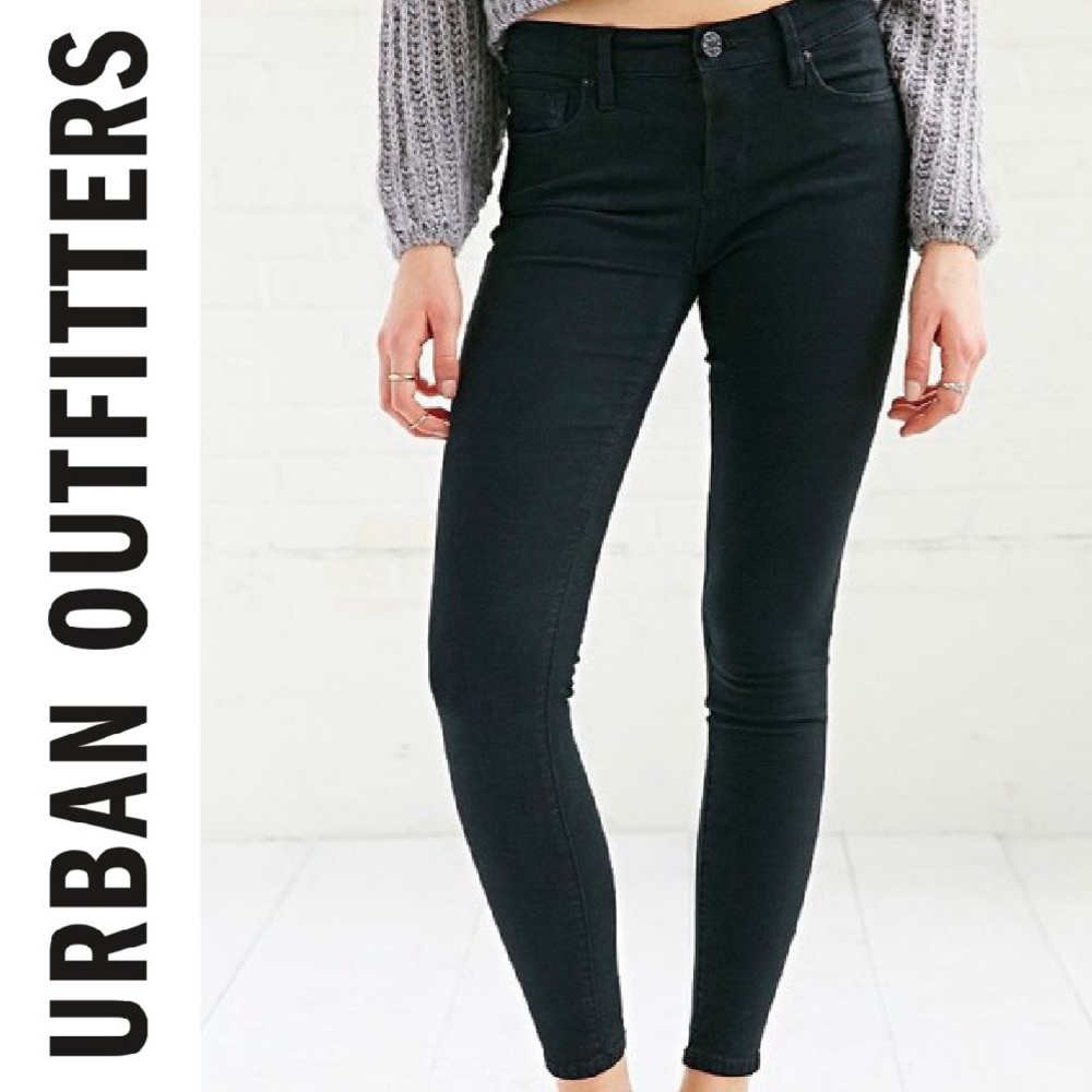 UO BDG Black Low Rise Twig Ankle Jean 00 24W 29L